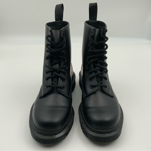 Dr, Marten’s USM/6 1460 Mono Smooth 8-Eyelet Black Leather Combat Boots. - Picture 3 of 10
